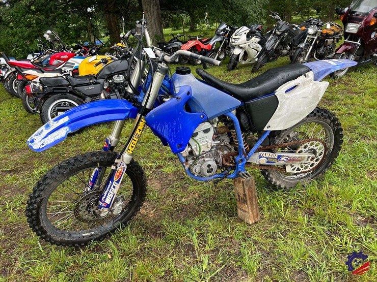 yamaha-dirt-bike-image-1
