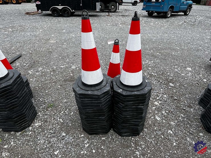 unused-2026-ce-irstc-safety-traffic-cones-image-5