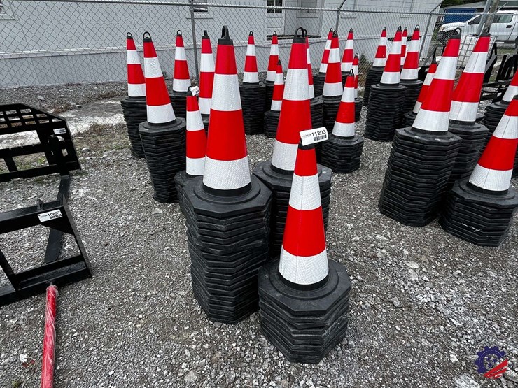 unused-2026-ce-irstc-safety-traffic-cones-image-1