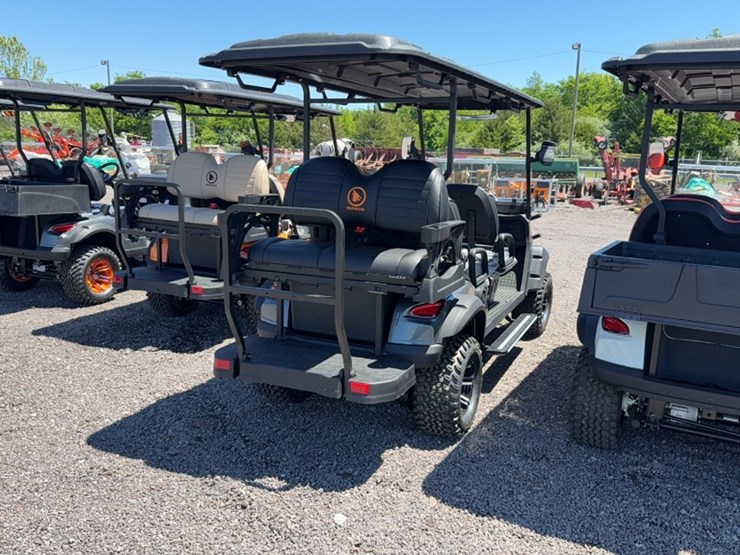 #3092-•-2026-wolverine-kb-g4t2h-electric-golf-cart-image-7