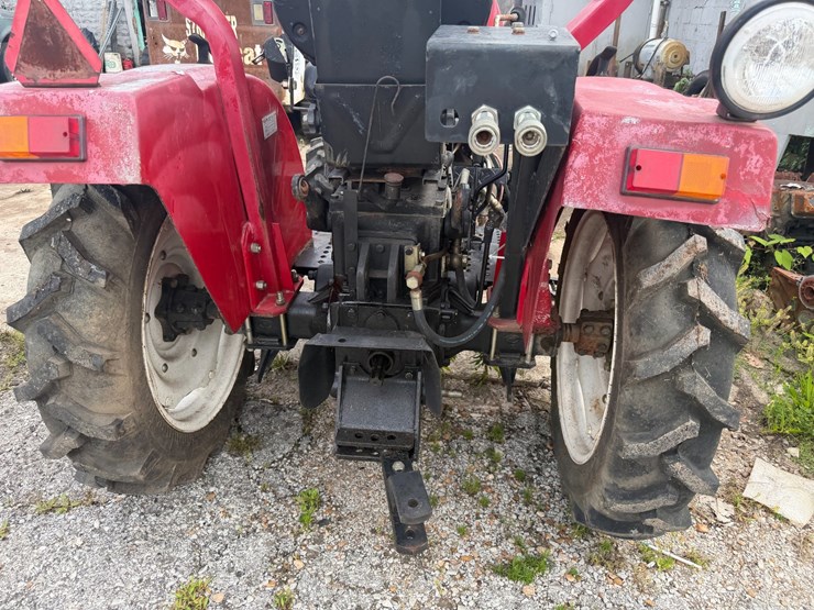 2006-farm-pro-2420-image-16
