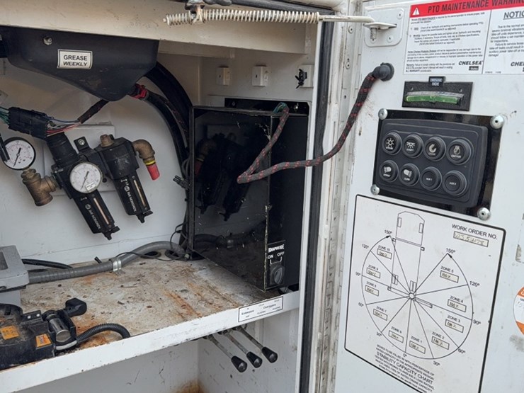 2019-ford-f550-image-10