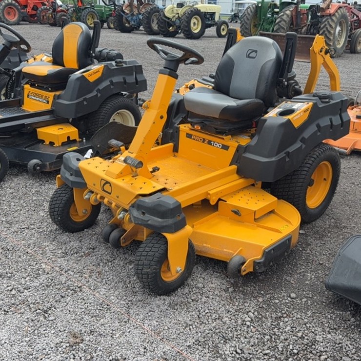 2018 CUB CADET 100