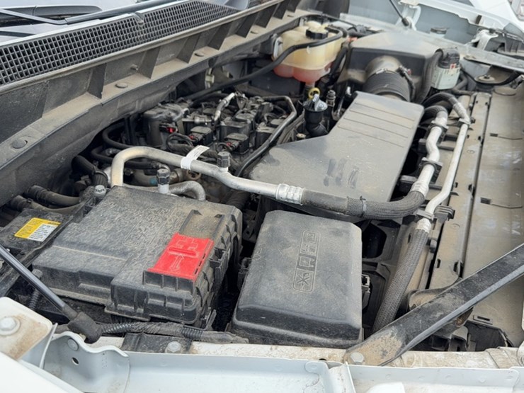 #3014-•-2022-chevy-silverado-pickup-truck-image-22