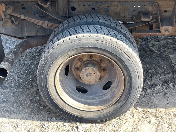 2004-ford-f450-image-13