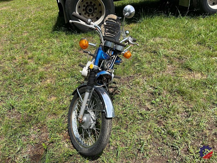 yamaha-100-motorcycle-image-15