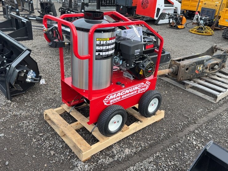 #2057-•-magnum-4000-series-pressure-washer-image-1