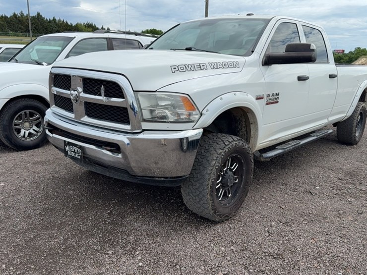 2014-dodge-2500-image-1