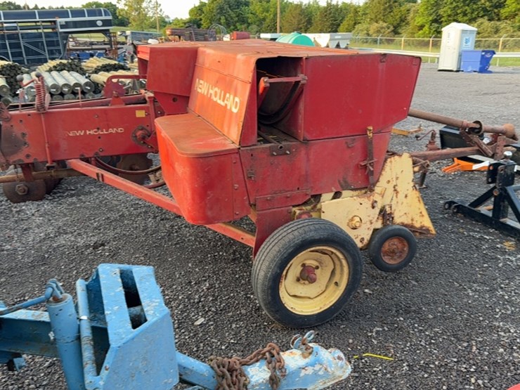 new-holland-276-image-3