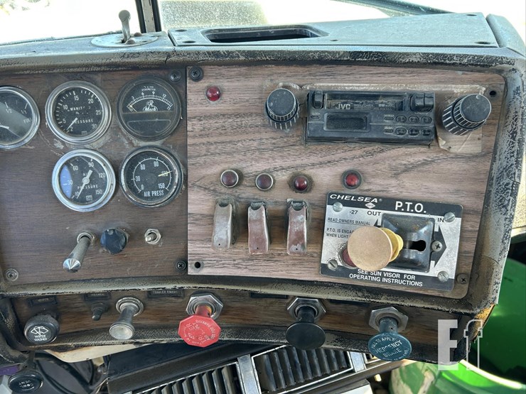 1973-mack-rl786lst-4401-image-61