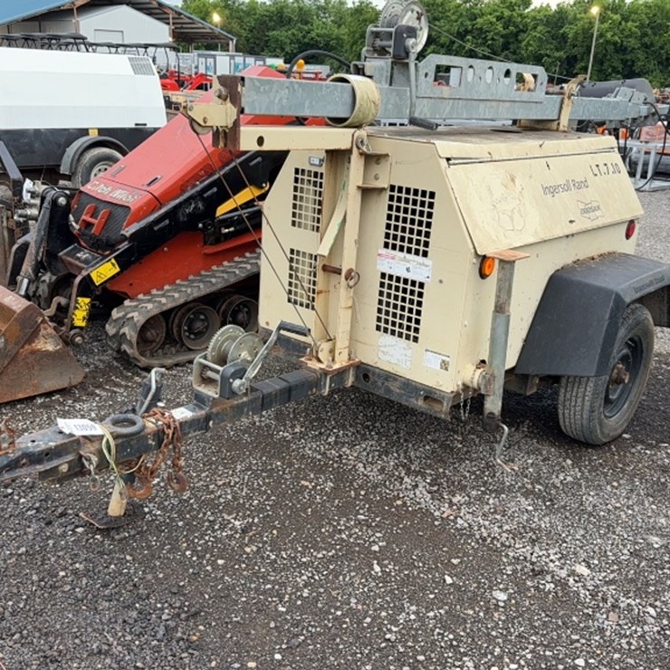 2010 INGERSOLL-RAND LIGHT TOWER