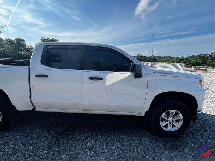 2019-chevrolet-silverado-truck-image-36