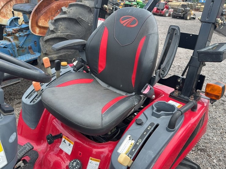 #3041-•-mahindra-emax-20-tractor-image-13