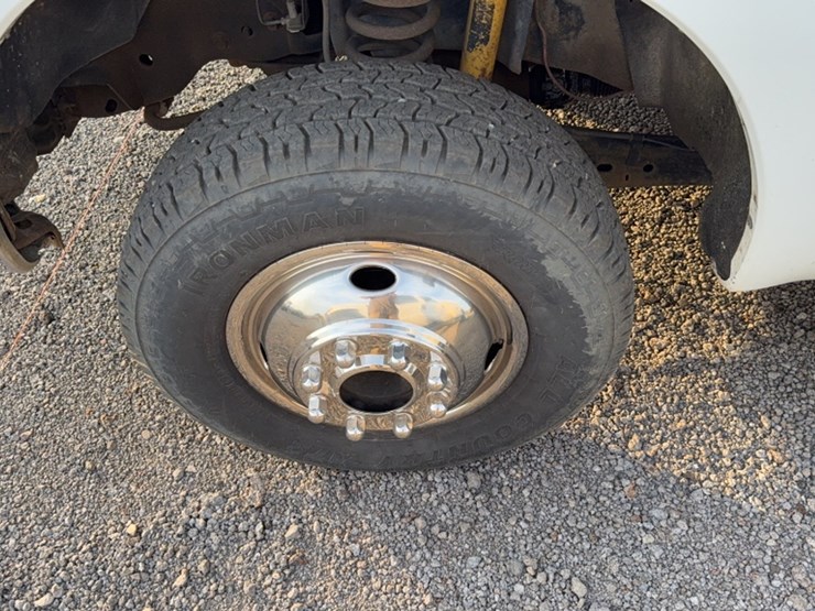 2012-ford-f350-image-15