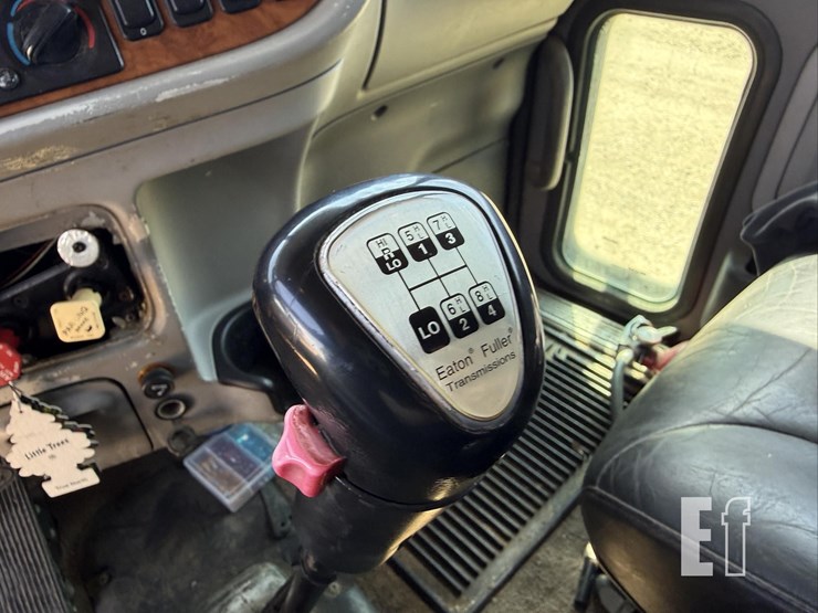 2009-peterbilt-386-image-53