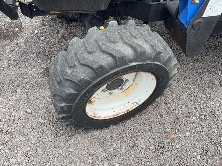 new-holland-tc35a-image-14