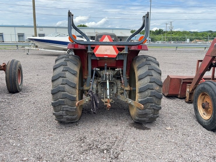 massey-ferguson-1533-image-9
