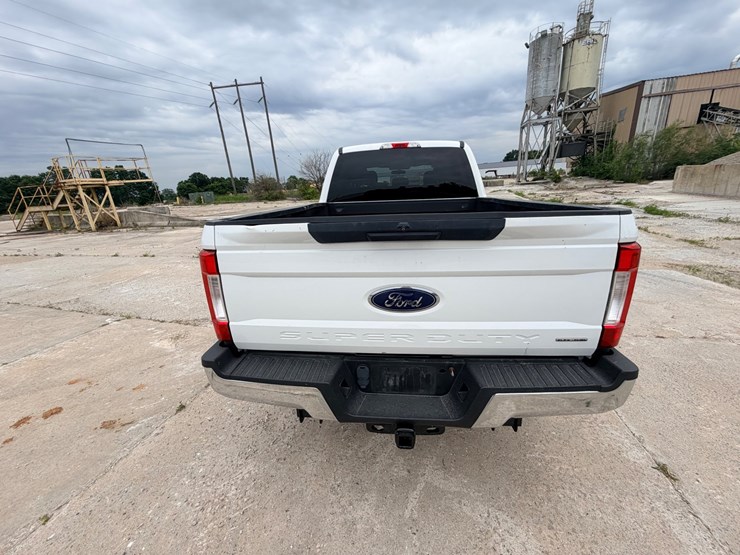 2019-ford-f250-image-10