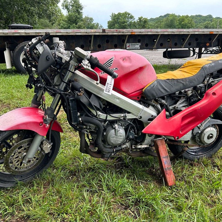 1997 HONDA VF750 (Interceptor 750) MOTORCYCLE