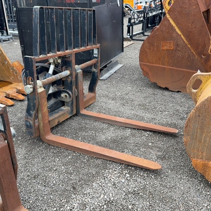 #2030 • 48" LOADER PALLET FORKS