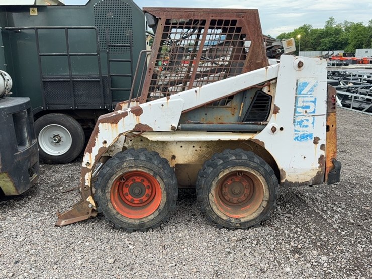bobcat-753-image-10
