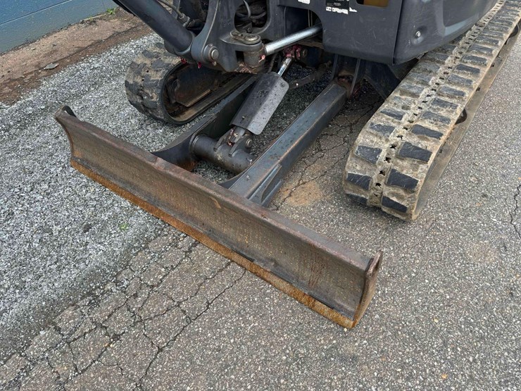 2020-bobcat-e35-image-33