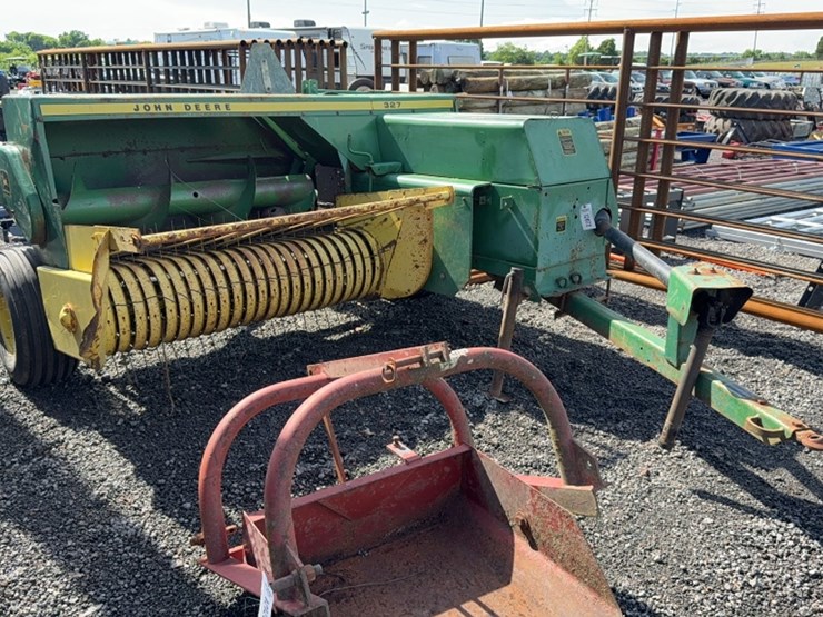 john-deere-327-image-1
