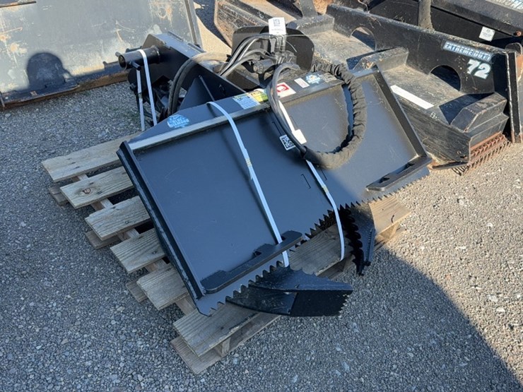 #2005-•-blue-diamond-skid-steer-rotating-grapple-image-3