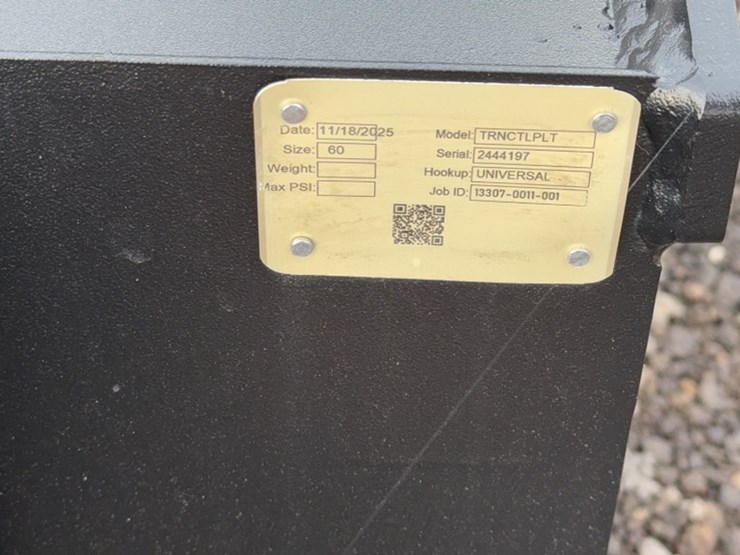 #2064-•-60"-skid-steer-tooth-bucket-image-4