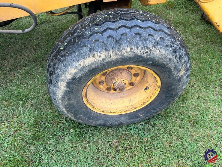 1989-john-deere-310-image-15