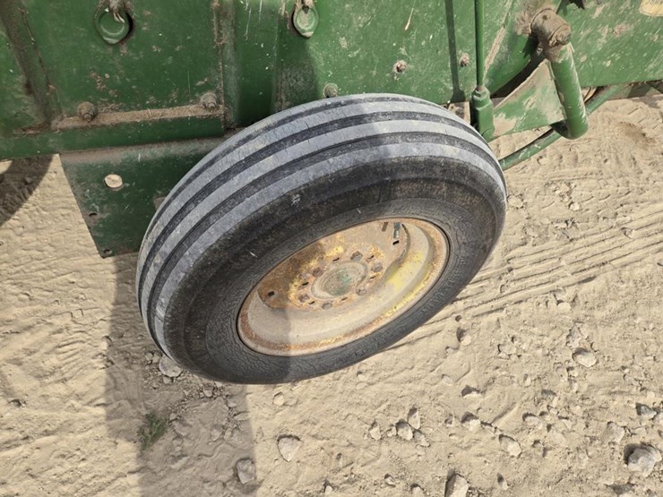 john-deere-24t-image-14