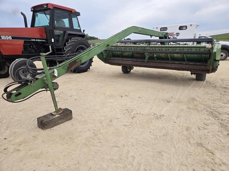 john-deere-240-image-4
