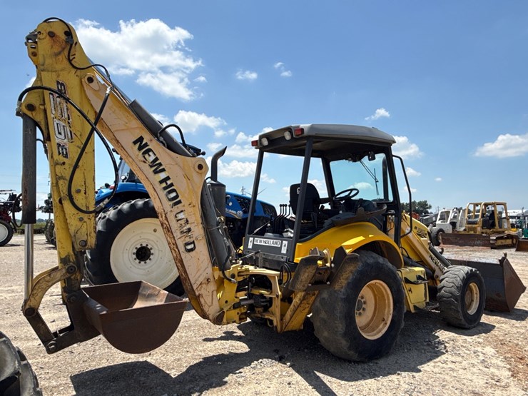 2009-new-holland-b95b-image-3