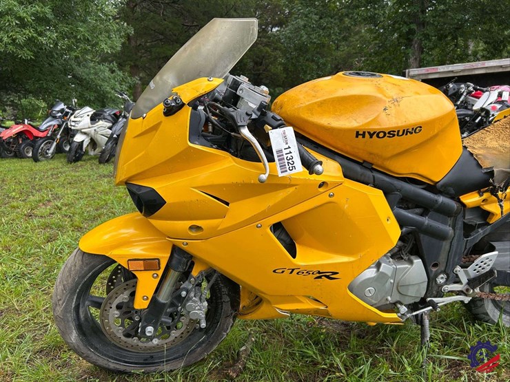 2008-hyosung-gt650-motorcycle-image-9
