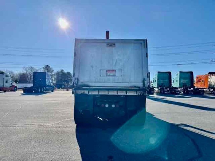 2018-kenworth-t880-image-5