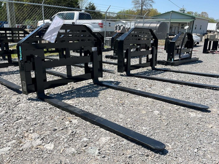 unused-2026-future-ft-dhc-skid-steer-forks---[skid-steer-attachments]-attachment-image-10