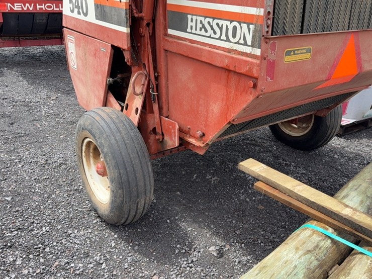 hesston-540-image-5