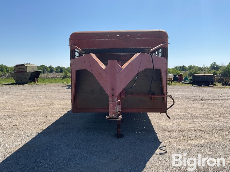 1997-coose-30'-tri/a-livestock-trailer-image-2