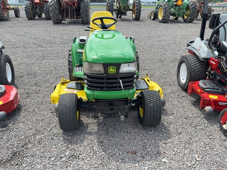 john-deere-x740-image-2