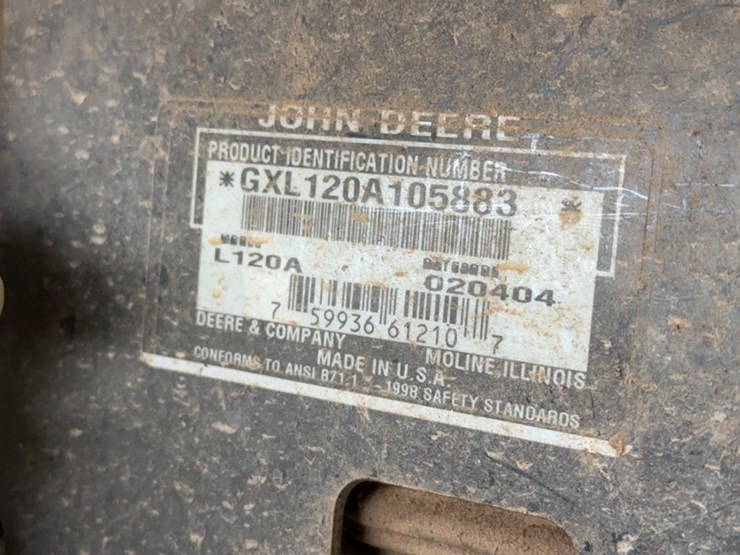 john-deere-l120-image-10
