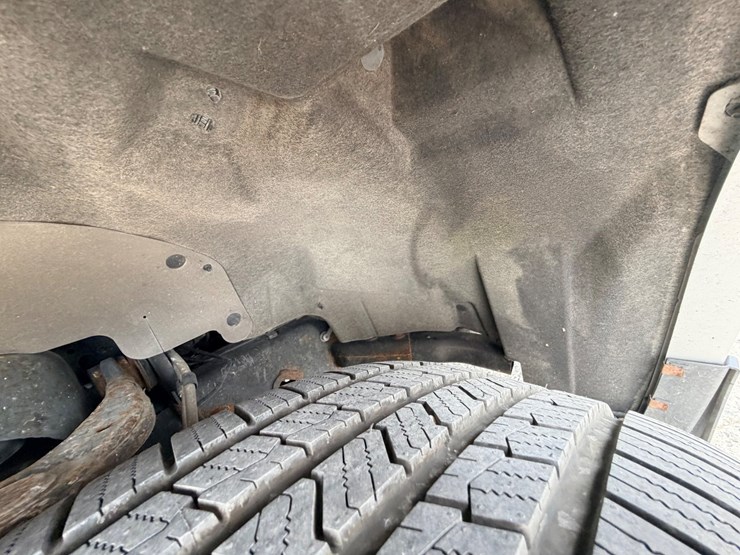 2017-ford-f150-image-24