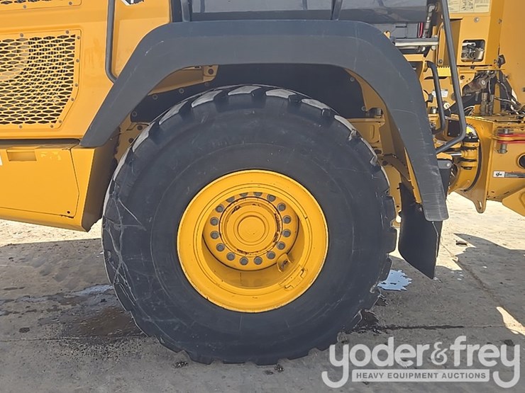 2023-deere-260e-image-10