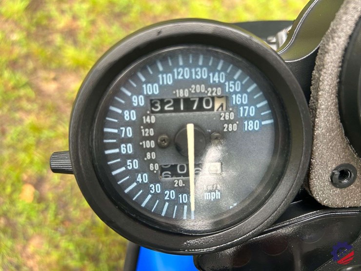 1995-suzuki-gsx-r750w-motorcycle-image-20