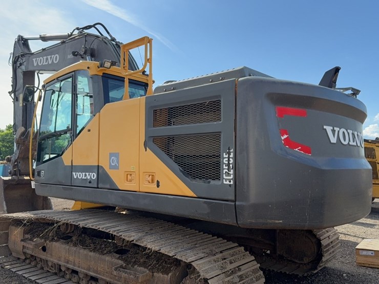 volvo-ec250el-image-13
