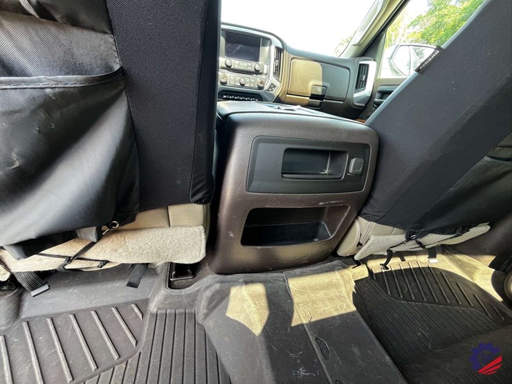 2018-gmc-sierra-z71-slt-truck-image-75
