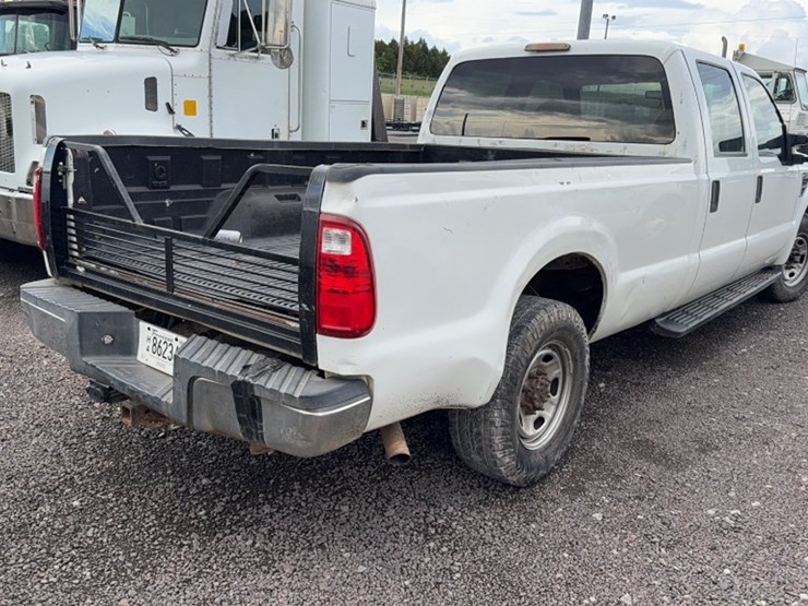 2010-ford-f250-image-8
