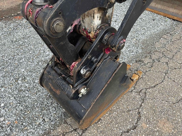 2020-bobcat-e35-image-37