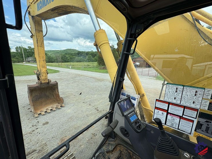 2014-komatsu-pc360-lc-10-image-103