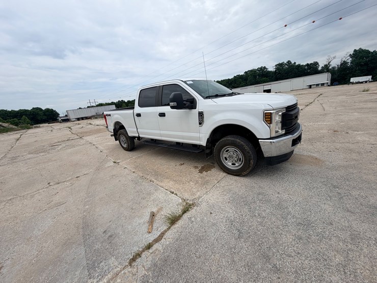 2019-ford-f250-image-16