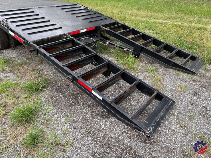 1995-cherokee-t/a-step-deck-equipment-trailer-image-43